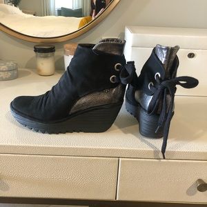 Fly London suede booties with lace up detail size 37.